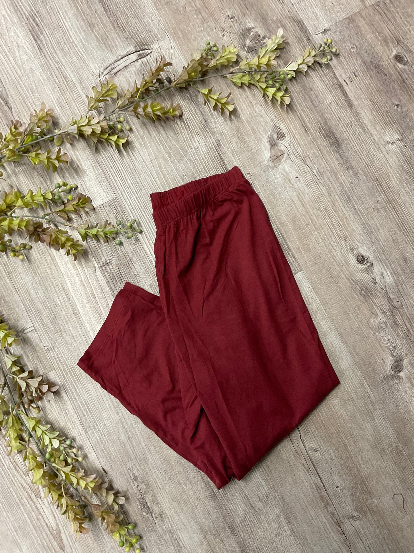 OS maroon Capri