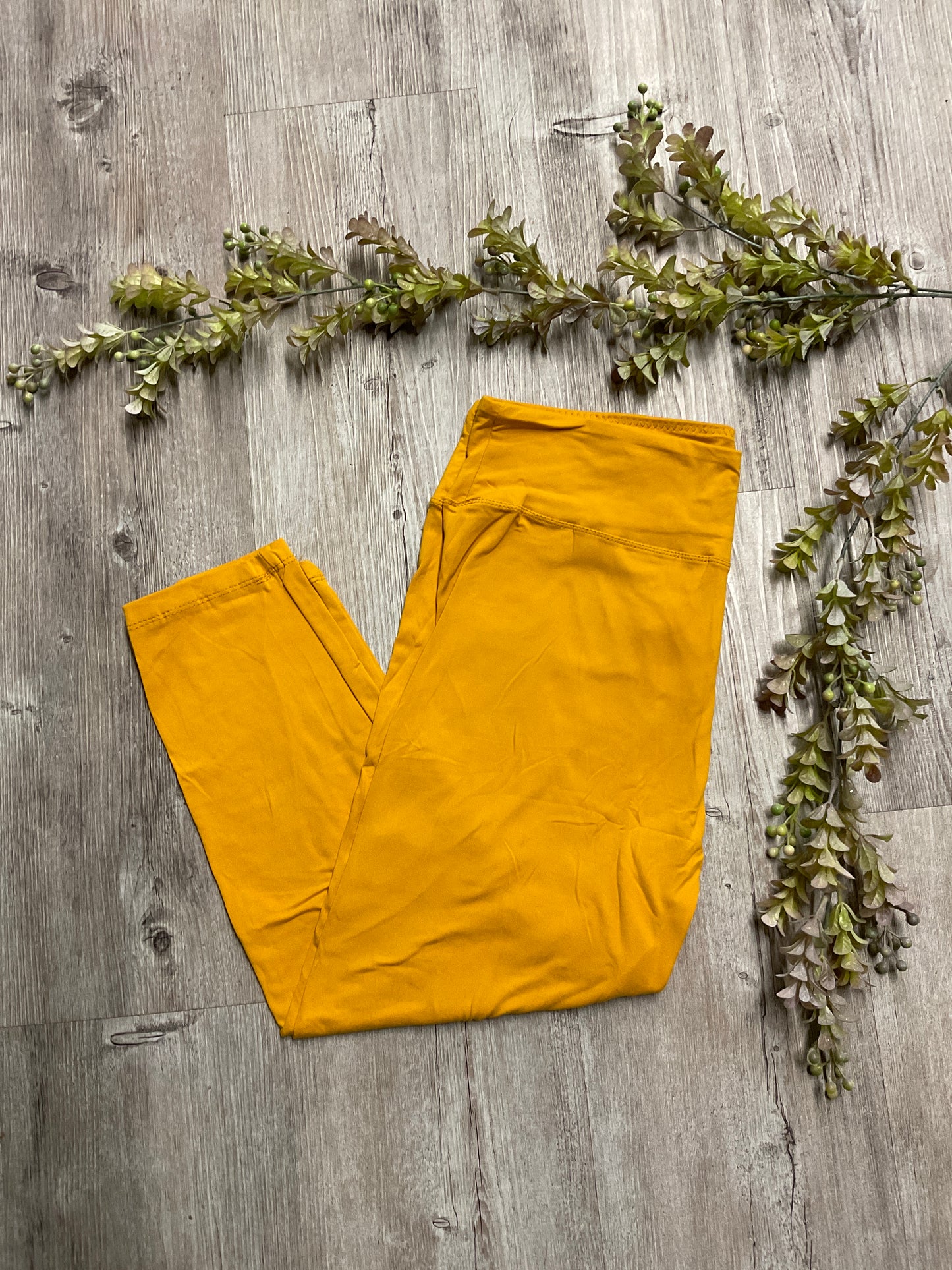 TC mustard capri